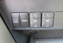 2015 Toyota RAV4 - Image 40