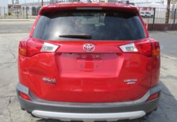 2015 Toyota RAV4 - Image 12