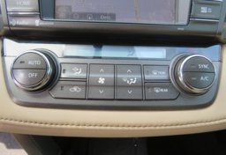 2015 Toyota RAV4 - Image 38