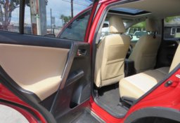 2015 Toyota RAV4 - Image 23