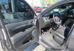 2014 Jeep Grand Cherokee - Image 19