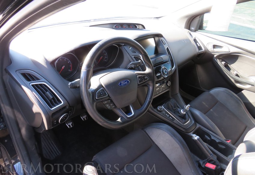 2017 Ford Focus - Image 36