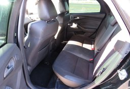 2017 Ford Focus - Image 44