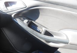 2017 Ford Focus - Image 77