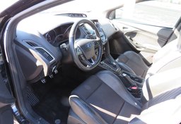 2017 Ford Focus - Image 47