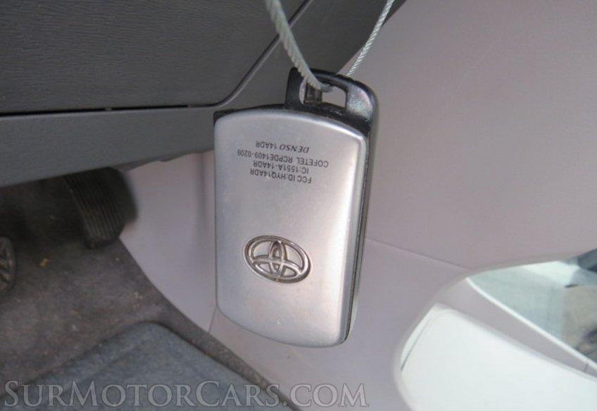 2017 Toyota Sienna - Image 36