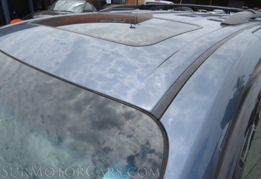 2017 Toyota Sienna - Image 14