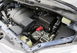 2017 Toyota Sienna - Image 54