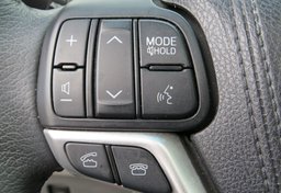 2017 Toyota Sienna - Image 32