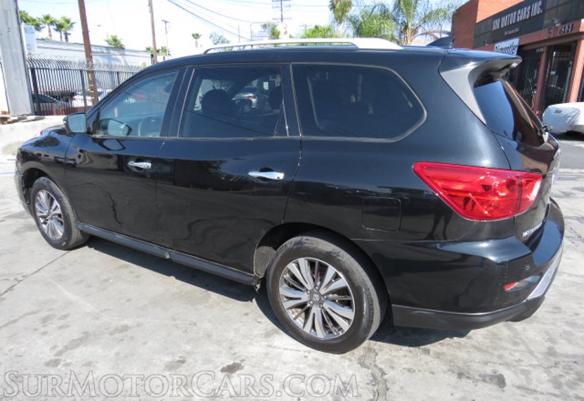 2019 Nissan Pathfinder - Image 10