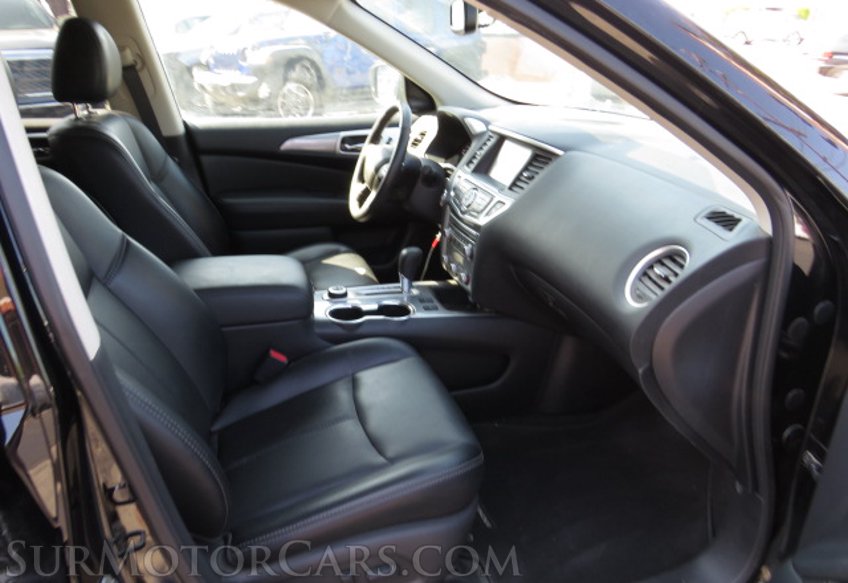 2019 Nissan Pathfinder - Image 32