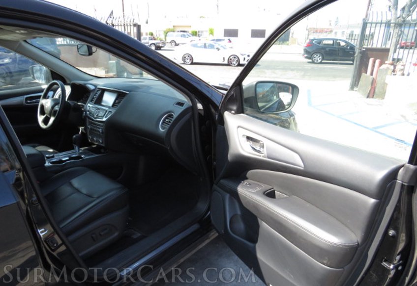 2019 Nissan Pathfinder - Image 26