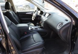 2019 Nissan Pathfinder - Image 32