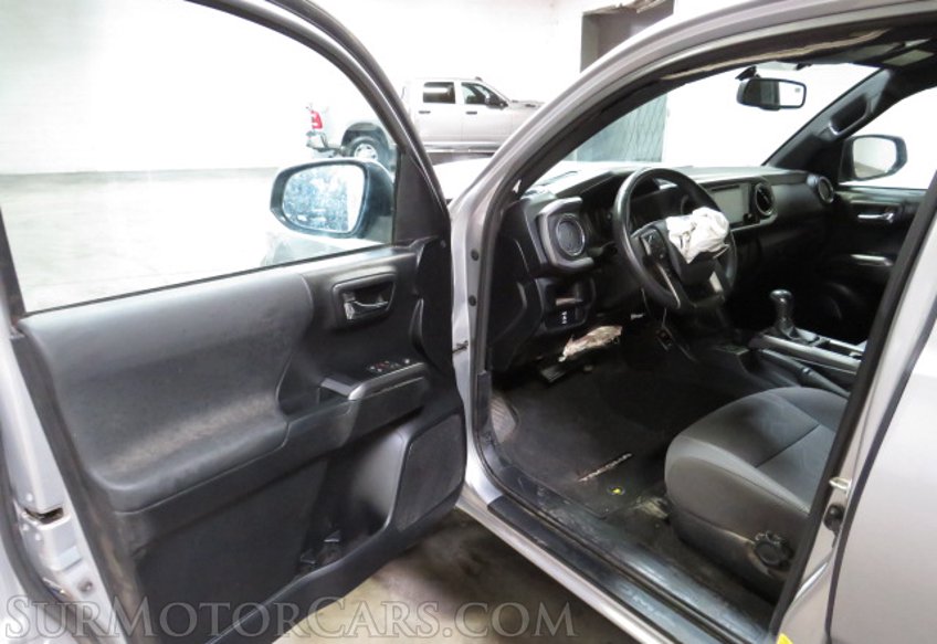 2017 Toyota Tacoma - Image 21