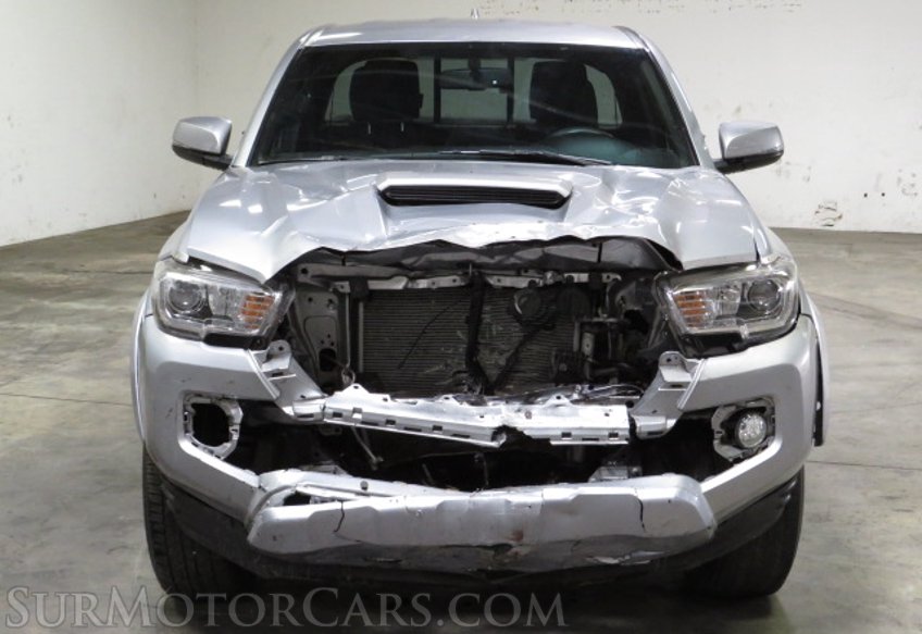 2017 Toyota Tacoma - Image 9