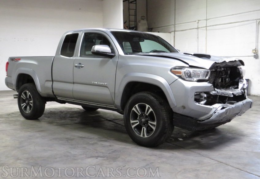 2017 Toyota Tacoma - Image 4