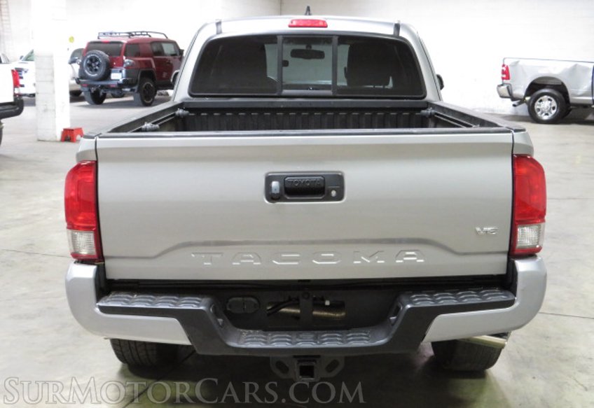 2017 Toyota Tacoma - Image 10