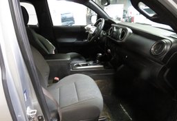 2017 Toyota Tacoma - Image 28