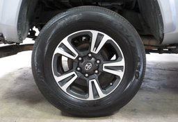 2017 Toyota Tacoma - Image 17