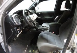 2017 Toyota Tacoma - Image 27