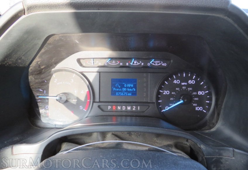 2018 Ford Super Duty F-550 DRW - Image 29