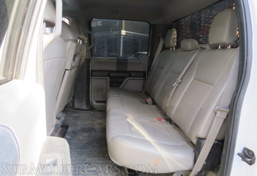 2018 Ford Super Duty F-550 DRW - Image 24