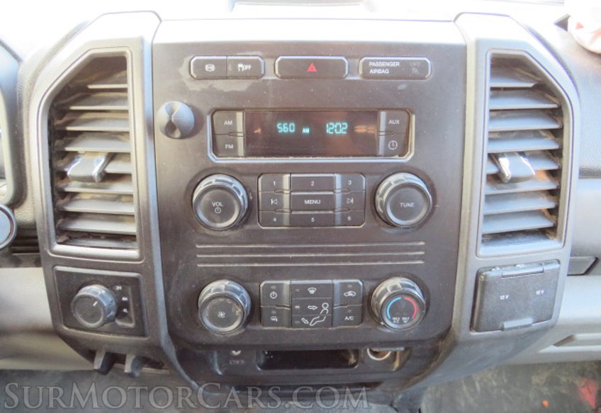 2018 Ford Super Duty F-550 DRW - Image 32