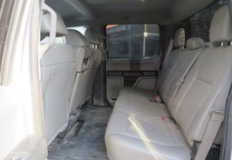 2018 Ford Super Duty F-550 DRW - Image 26