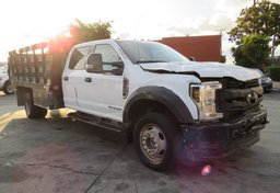 2018 Ford Super Duty F-550 DRW - Image 4