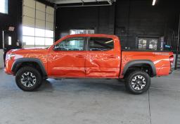 Thumbnail of 2016 Toyota Tacoma