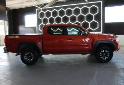 Thumbnail of 2016 Toyota Tacoma