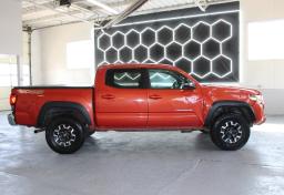 Thumbnail of 2016 Toyota Tacoma