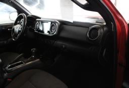 Thumbnail of 2016 Toyota Tacoma