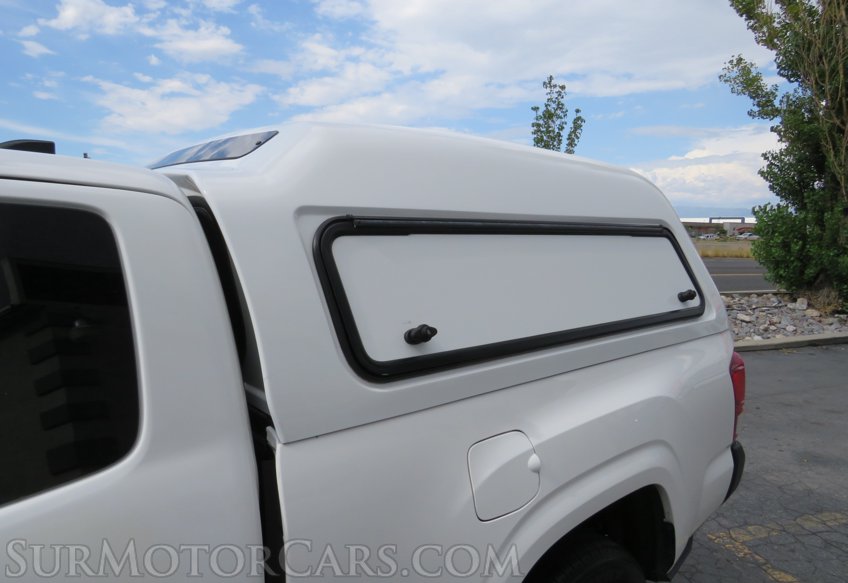 2021 Toyota Tacoma - Image 17