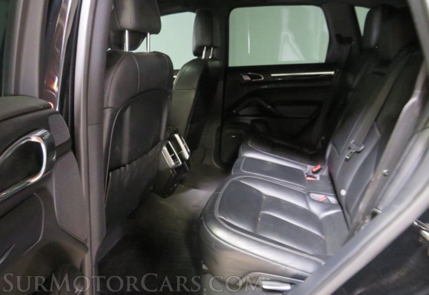2016 Porsche Cayenne - Image 27