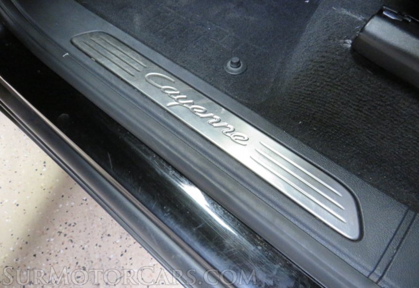 2016 Porsche Cayenne - Image 18