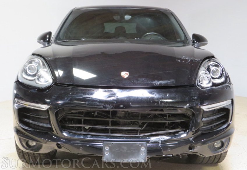 2016 Porsche Cayenne - Image 12