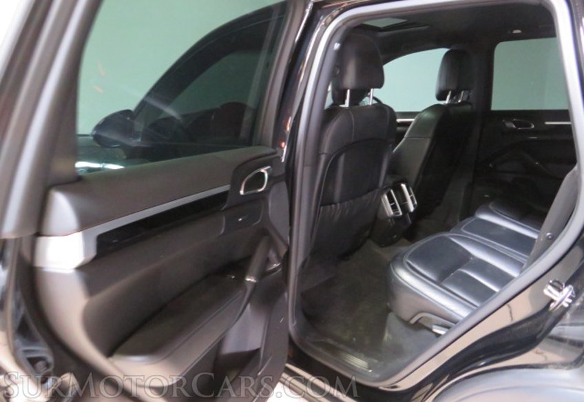 2016 Porsche Cayenne - Image 23
