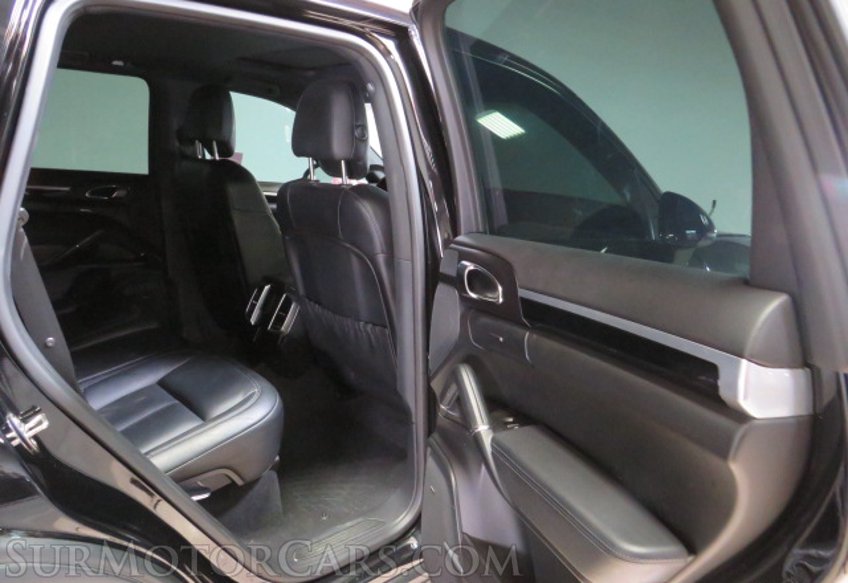 2016 Porsche Cayenne - Image 24