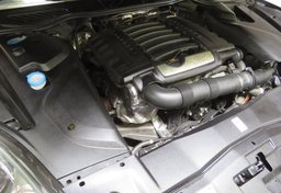 2016 Porsche Cayenne - Image 49