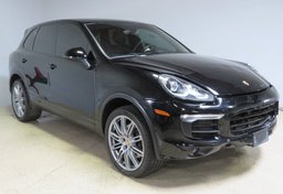 2016 Porsche Cayenne - Image 2