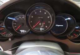 2016 Porsche Cayenne - Image 37