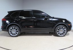 2016 Porsche Cayenne - Image 5