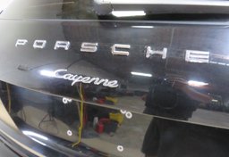 2016 Porsche Cayenne - Image 17