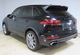 2016 Porsche Cayenne - Image 9