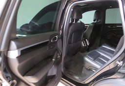 2016 Porsche Cayenne - Image 23