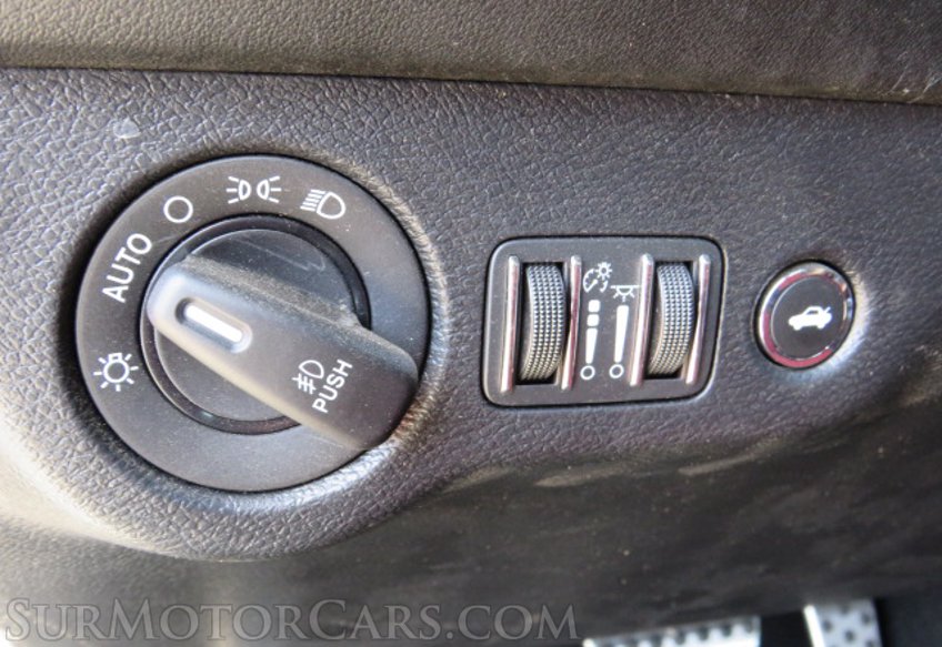 2020 Dodge Challenger - Image 33
