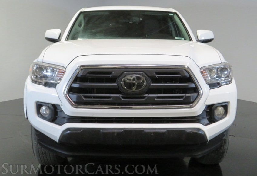 2018 Toyota Tacoma - Image 12