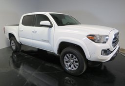 2018 Toyota Tacoma - Image 2
