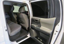 2018 Toyota Tacoma - Image 21